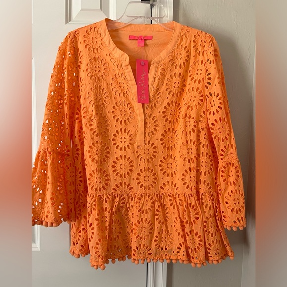 NWT Lilly Pulitzer Bekah Blouse - Large - Picture 2 of 6